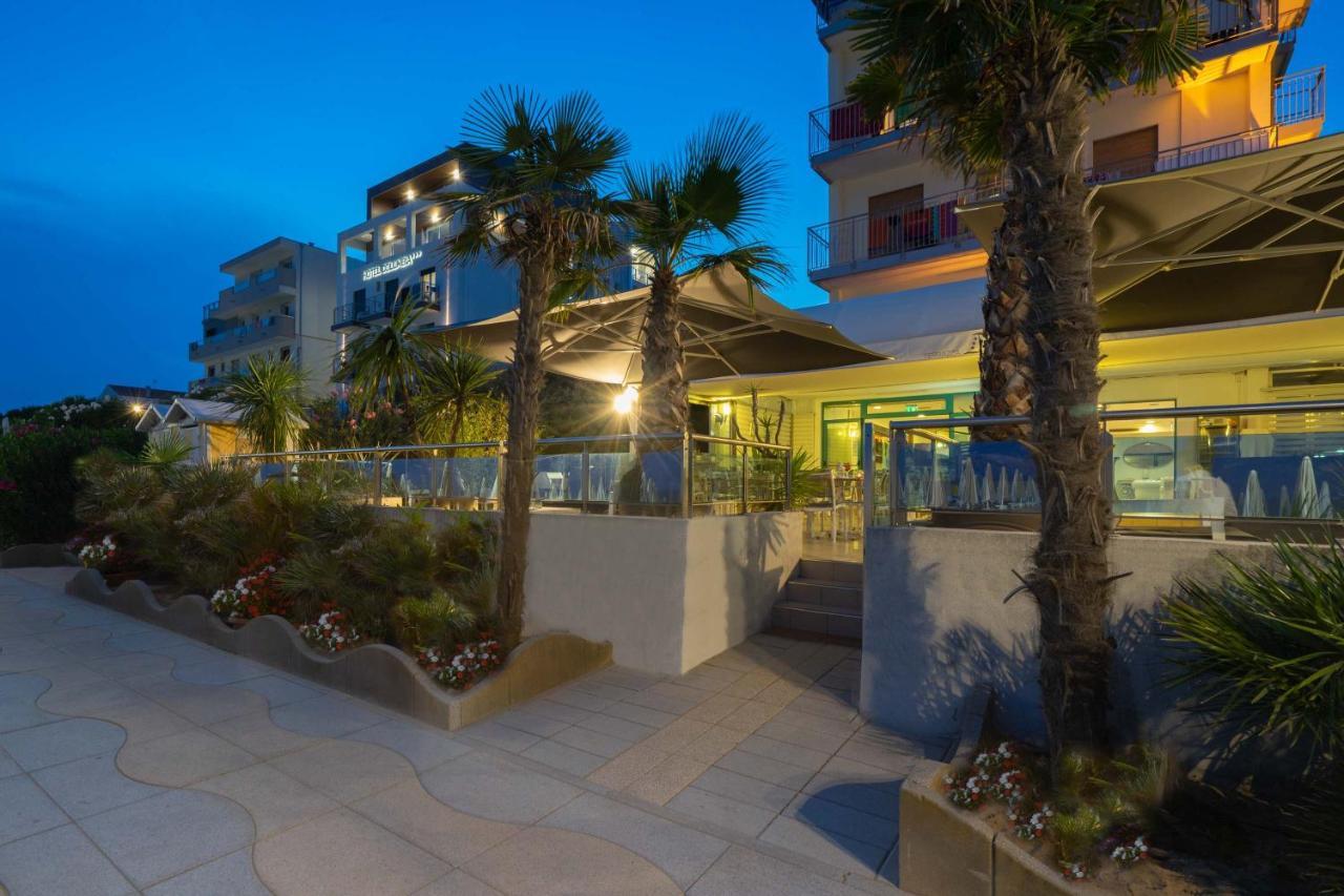 Hotel Delaville Frontemare Lido di Jesolo Exterior photo